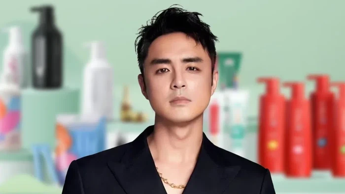 Ming Dao, aktor dan penyanyi asal Taiwan.