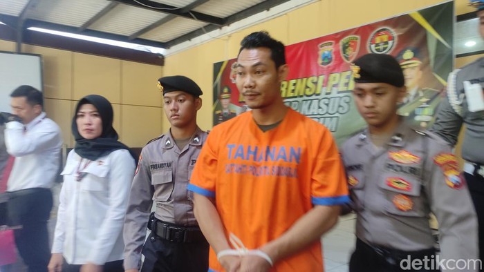 pembunuhan LC oleh pacarnya di Sidoarjo