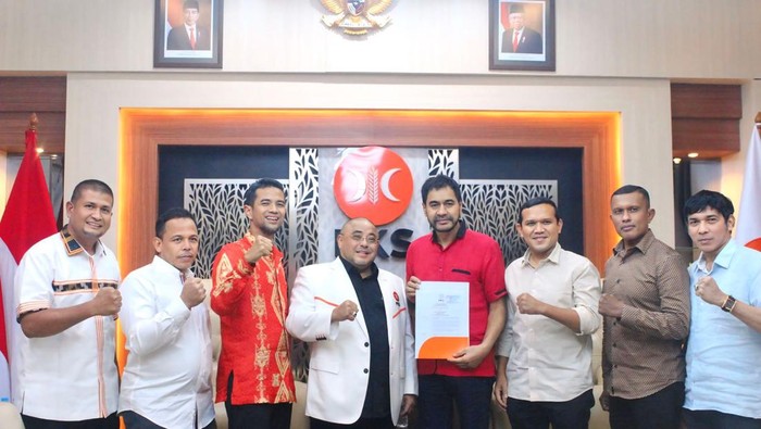 PKS memberikan dukungan kepada Muzakir Manaf alias Mualem maju Pilgub Aceh 2024
