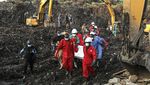 Potret Gunung Sampah di Uganda Longsor, 18 Orang Tewas