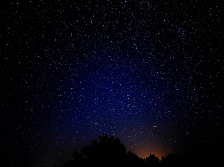 Potret Hujan Meteor Perseid di Spanyol