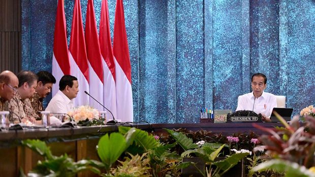 Prabowo Subianto saat sidang kabinet (Muchlis Jr - Biro Pers Sekretariat Presiden)