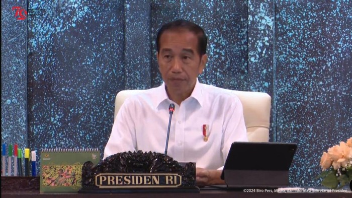 Presiden Jokowi memimpin sidang paripurna di IKN