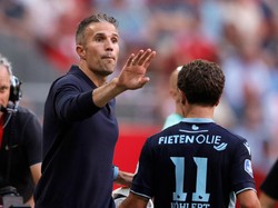 Robin van Persie memulai karier pelatih di Heerenveen pada 2024-2025. Kini Van Persie melatih Feyenoord (Getty Images/Soccrates Images)