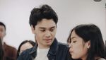 Serunya Mikha Angelo Saat Makan Bareng Gregoria Mariska dan Keluarga