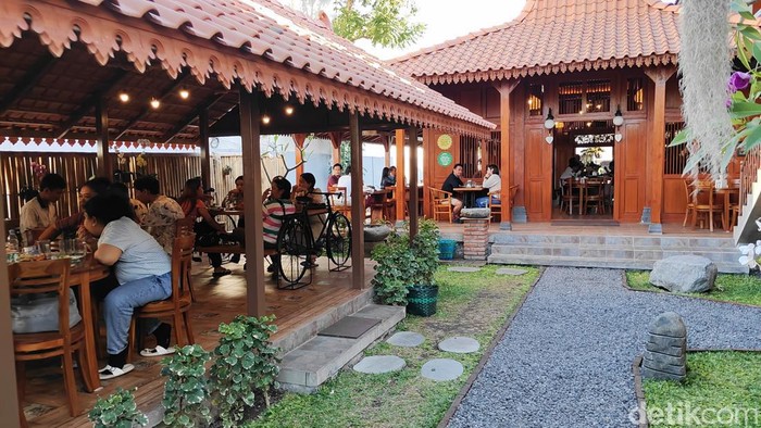 Waroeng Kopi Klotok di Kerobokan Kelod, Badung, Bali. (Agus Eka/detikBali)