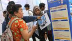Pencari Kerja Serbu Job Fair di Jakarta