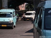 Bahlil Pastikan Kendaraan Pelat Kuning Tetap Dapat Subsidi BBM