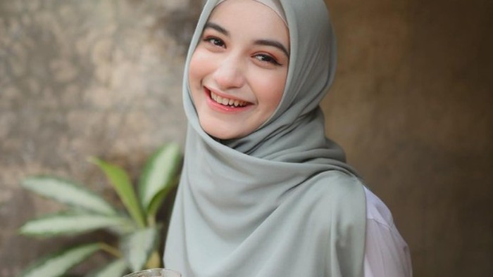 Cut Intan Nabila