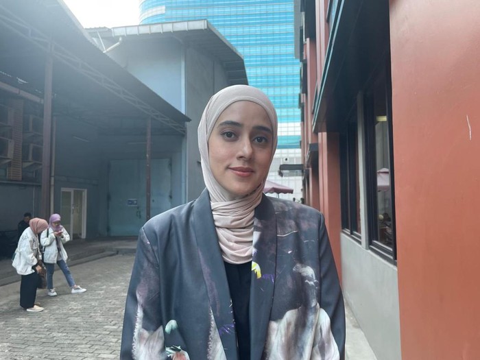 Fairuz A Rafiq di Gedung Trans TV, Jalan Kapten P Tendean, Jakarta Selatan.