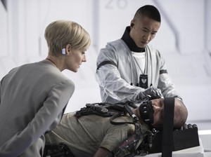 Sinopsis Film Elysium, Kisah Perjuangan Hidup di Masa Depan