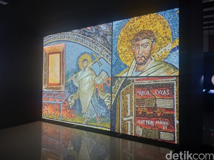 Jelajahi Keindahan Seni Mosaik di Jakarta