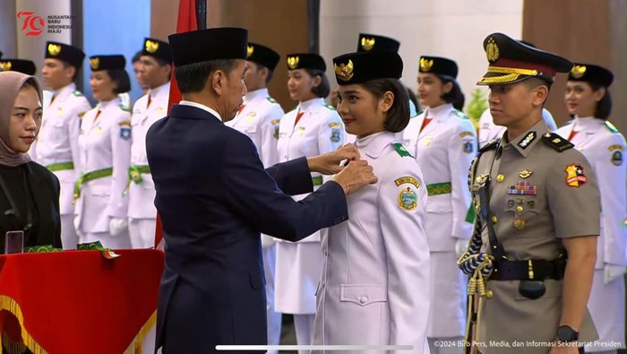 Upacara Pelantikan Pasukan Pengibar Bendera Pusaka (Paskibraka) Nasional 2024 yang Dipimpin Presiden Jokowi di Istana Negara IKN