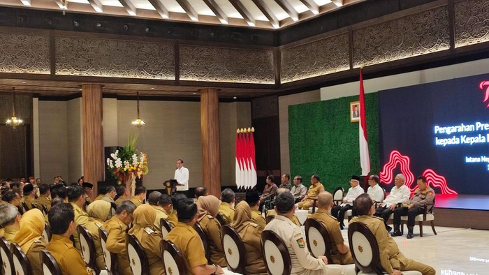 Jokowi saat memberi pengarahan kepada kepala daerah se-RI (Wilda/detikcom)