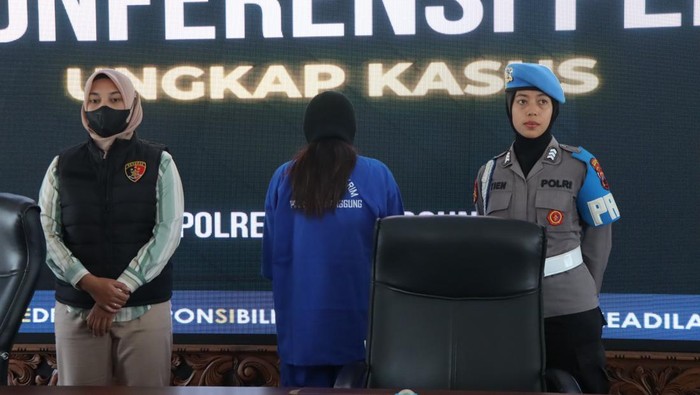 Selebgram asal Temanggung FD yang ditangkap polisi karena mempromosikan judi online, Selasa (13/8/2024).