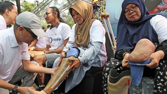 Penyaluran bantuan kaki palsu untuk warga dan kaum disabilitas yang membutuhkan guna memudahkan untuk beraktivitas sehai-hari.