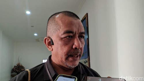 Kasatgas Direktorat Koordinasi dan Supervisi Wilayah V KPK, Dian Patria, saat ditemui di Kantor Bupati Lombok Barat, Selasa (13/8/2024). (Ahmad Viqi/detikBali)