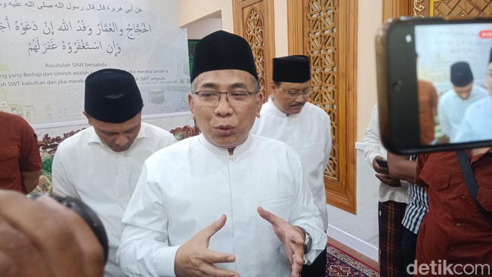 Ketum PBNU KH Yahya Cholil Staquf saat menyampaikan tanggapan soal permintaan kiai NU benai PKB.