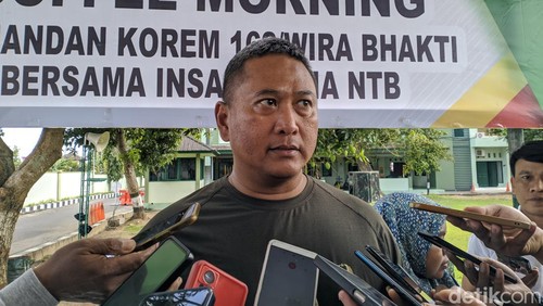 Komandan Korem 162/Wira Bhakti Brigjen TNI Agus Bhakti ditemui di kantornya di Mataram, Selasa (13/8/2024). (Foto: Ahmad Viqi/detikBali).