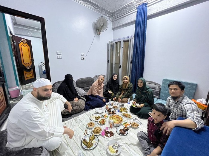 Oki Setiana Dewi Oki Setiana Dewi