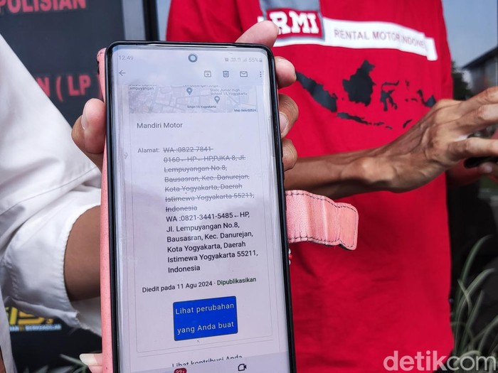 Pengurus Komunitas RMI menunjukkan akun Google Bisnis rental motor di Jogja yang diubah oleh penipu.