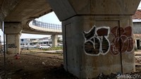 Seperti ini, penampakan terkini Flyover Ciroyom yang belum dapat digunakan. (Wisma Putra/detikJabar)