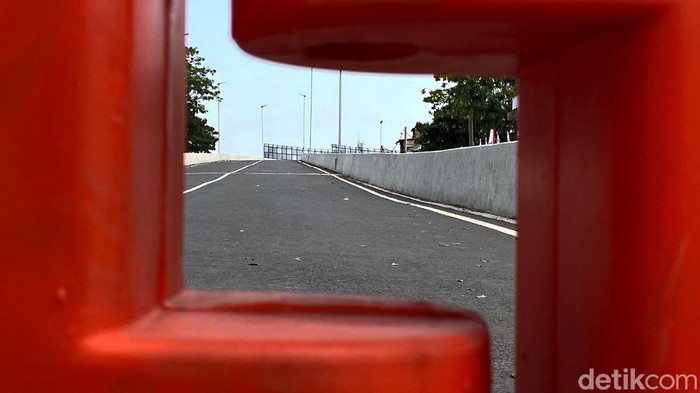 Potret flyover Ciroyom