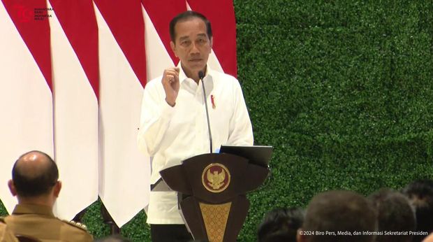 Presiden Jokowi saat memberikan arahan ke kepala daerah di IKN