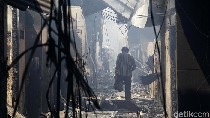 Kebakaran rumah di Bali Matraman, Manggarai, Jakarta Selatan, telah padam. Kebakaran itu menghanguskan 100 rumah.