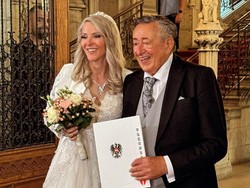 Miliarder Meninggal di Usia 91 Tahun, Baru Nikah 2 Bulan dengan Istri Ke-6