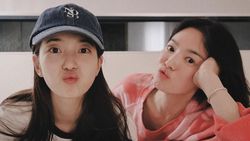 Sweet! Song Hye Kyo Kirim Foodtruck ke Loksyut Suzy-Kim Woo Bin Sweet! Song Hye Kyo Kirim Foodtruck ke Loksyut Suzy-Kim Woo Bin