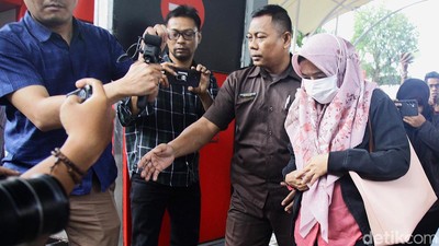 Usai Diperiksa KPK, Miryam S Haryani Diam Seribu Bahasa