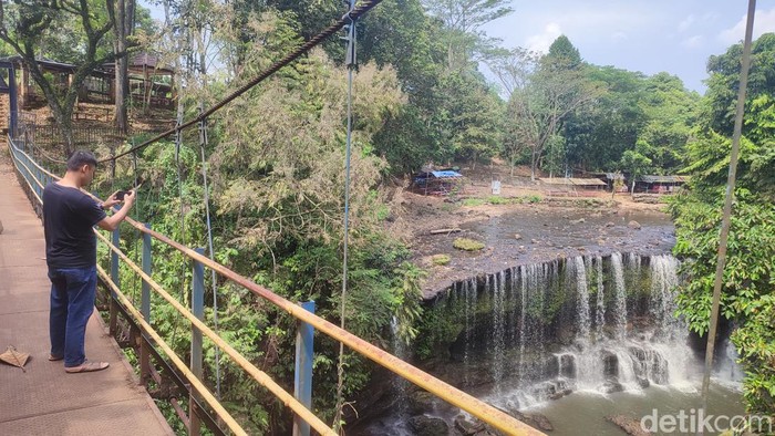 Wisata Air Terjun Temam serta waterboom Kota Lubuklinggau