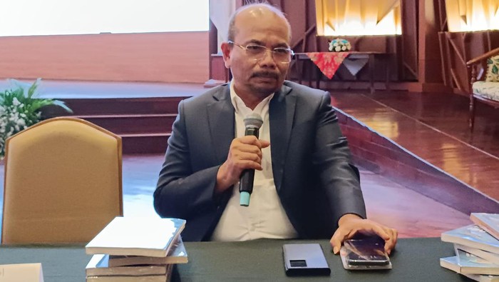 Andrinof Chaniago
