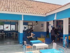 Coffee Shop di Jakarta Timur, Tempat Nongkrong Serasa di Kantin Sekolah