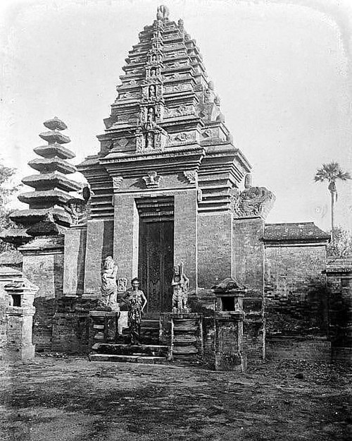 Candi pemesuan di Gelgel, ibu kota kerajaan tua Bali. Sejarah Bali/Ilustrasi Kerajaan Bali. (Istimewa)