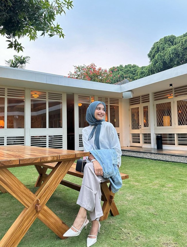 Kini KDRT tersebut diketahui telah dilaporkan Intan ke pihak berwajib. Dalam unggahan yang beredar di media sosial terlihat Armor yang sudah ditangkap dan diamankan oleh pihak kepolisian. Foto: Instagram/@cut.intannabila