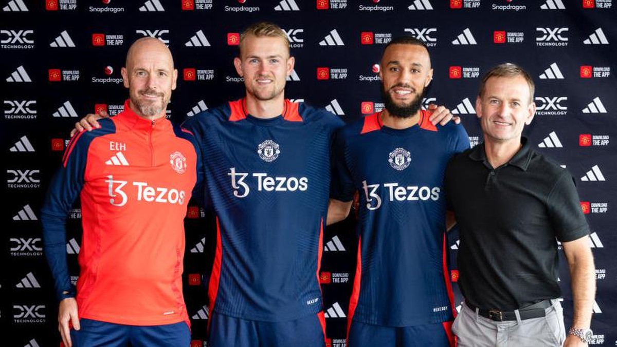 MU baru saja merekrut De Ligt dan Mazraoui. Foto: Manchester United/Manchester United via Getty Images