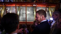 Hampir lima tahun setelah perhiasan senilai jutaan euro dicuri dalam pencurian museum di Jerman timur, pengunjung dapat kembali mengagumi hampir semua perhiasan berharga tersebut secara langsung mulai hari Selasa (13/8).