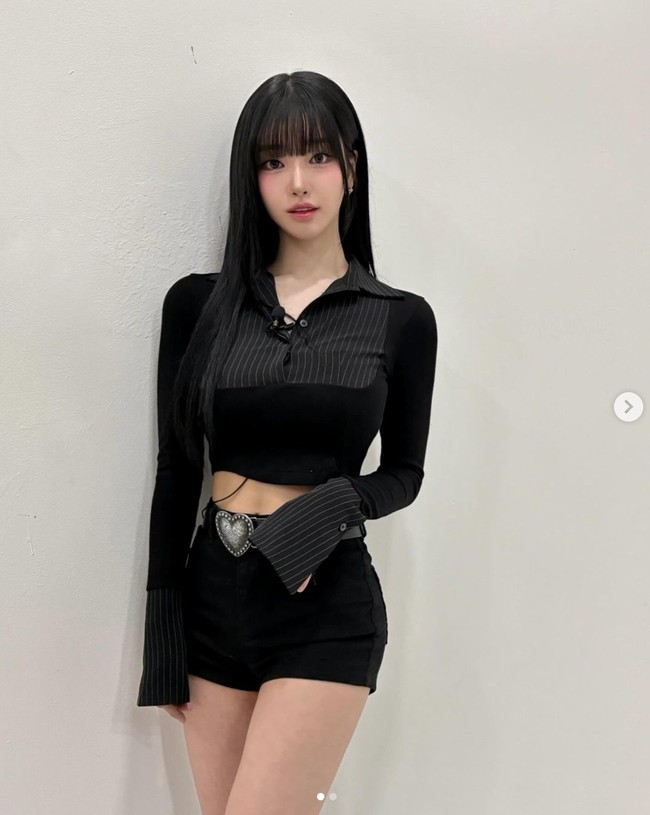 Kini Juice Seyeon siap mengambil langkah hukum untuk menuntut para haters yang membicarakan pertemuannya dengan bos HYBE. Dia pun telah menonaktifkan kolom komentar di akun Instagram @lovely_._v. Foto: dok. Instagram @lovely_._v