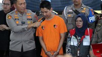 Armor mengaku sudah lima kali melakukan kekerasan.  