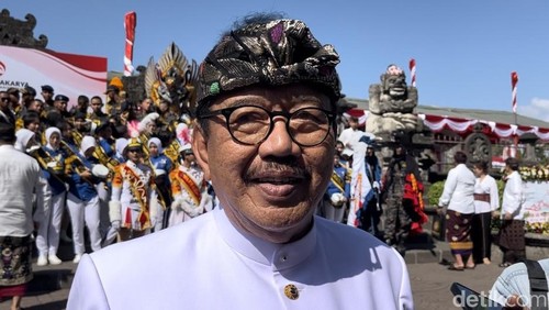 Ketua Perhimpunan Hotel dan Restoran Indonesia (PHRI) Provinsi Bali, Tjokorda Oka Artha Ardana Sukawati saat ditemui usai menghadiri peringatan HUT ke-66 Provinsi Bali, Rabu (14/8/2024). (Ida Bagus Putu Mahendra)