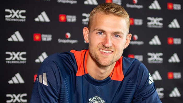 MANCHESTER, ENGLAND - AUGUST 13: (EXCLUSIVE COVERAGE) Matthijs de Ligt of Manchester United poses after signing for the club at Carrington Training Ground on August 13, 2024 in Manchester, England. (Photo by Manchester United/Manchester United via Getty Images)