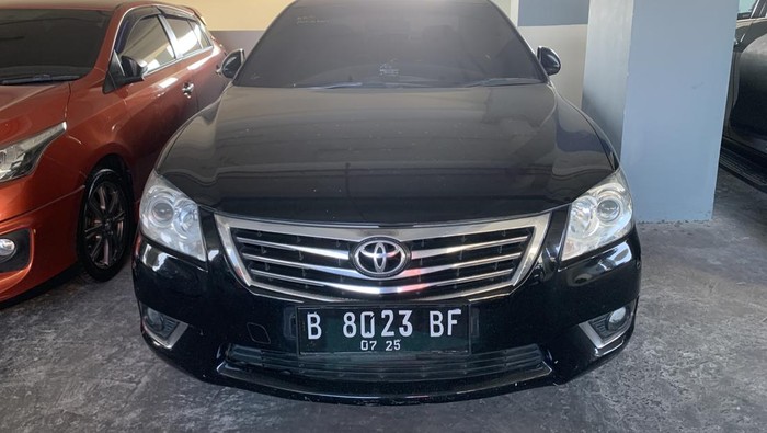 Mobil Camry yang dimodifikasi menjadi tempat simpan sabu 11 kg