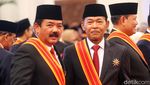 Momen Jokowi Beri Tanda Kehormatan ke 64 Tokoh di Istana Negara