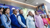 Ditanya soal Pilkada, Zulhas menawarkan Kaesang maju Pilgub Jateng.