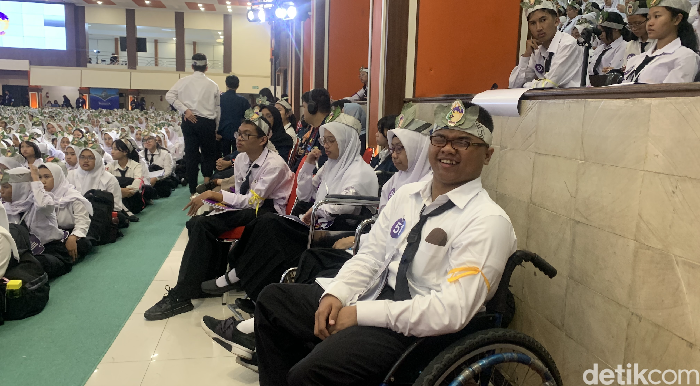 Penutupan PKKMB RAJA BRAWIJAYA 2024 Penutupan PKKMB RAJA BRAWIJAYA 2024