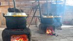 Foto: Dapur Pembuatan Arak dan Gula Lontar di Bali Utara