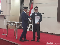 Zudan Tugaskan Jufri Fokus Pelayanan Publik Usai Dilantik Jadi Sekda Sulsel
