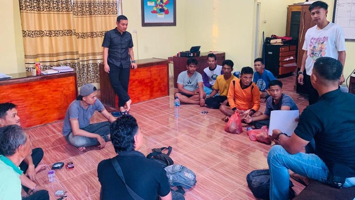 Polisi mengamankan 8 nelayan tangkap ikan pakai alat setrum rakitan